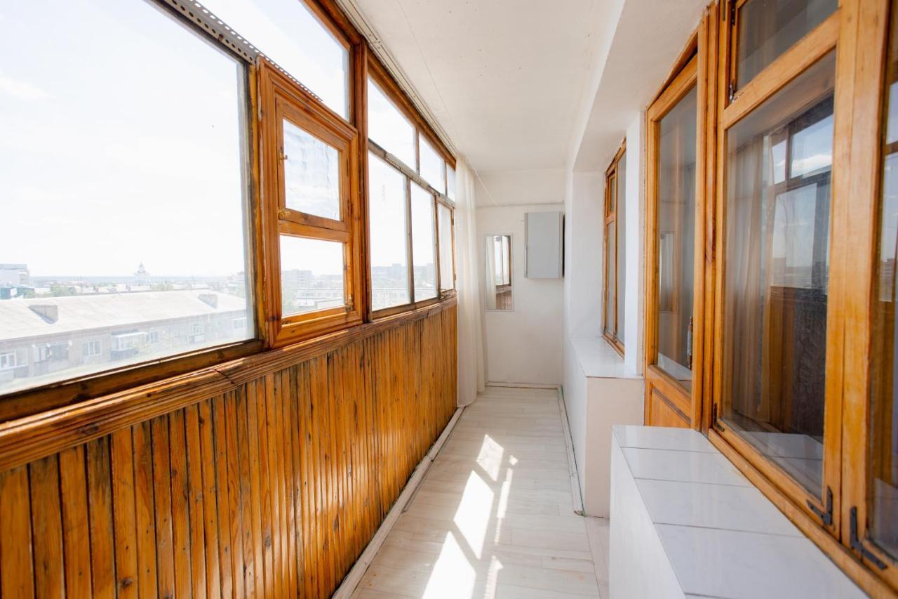 2-Х Комнатная Квартира В Центре По Ул. Козыбаева Д.107 Kostanái Exterior foto